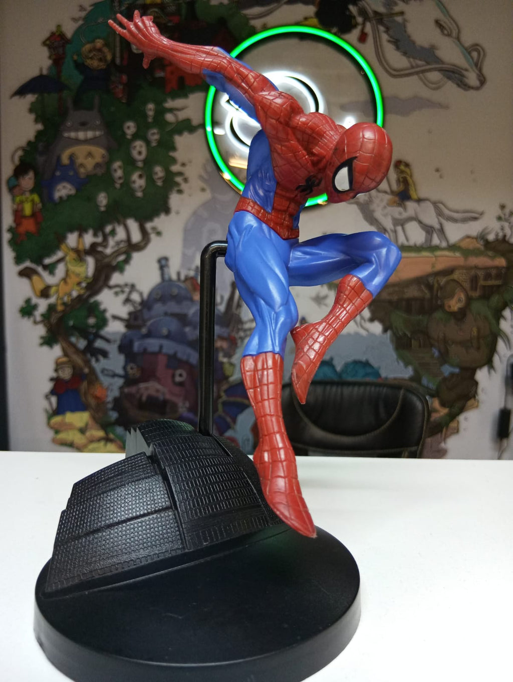 Spider-Man Classic Action Figure | Marvel Collectible Statue